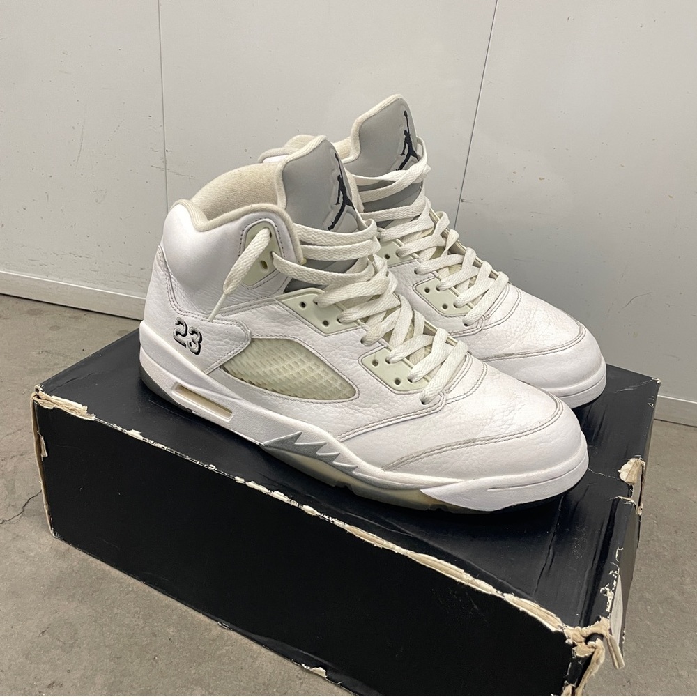 Air Jordan 5 Retro Metallic White
